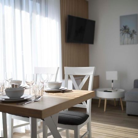 Willa Przy Porcie - Apartamenty Z Aneksami Kuchennymi Stolpmünde Exterior foto