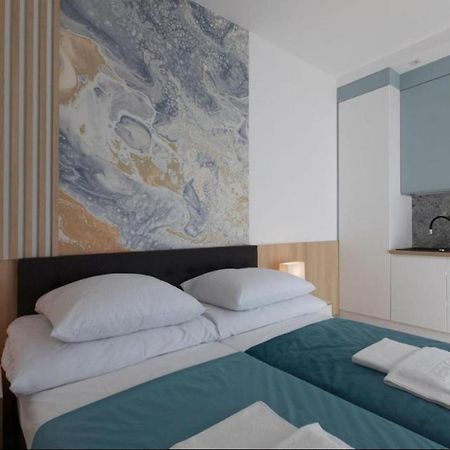 Willa Przy Porcie - Apartamenty Z Aneksami Kuchennymi Stolpmünde Exterior foto