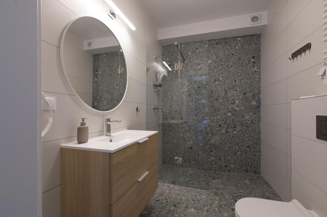 Willa Przy Porcie - Apartamenty Z Aneksami Kuchennymi Stolpmünde Exterior foto