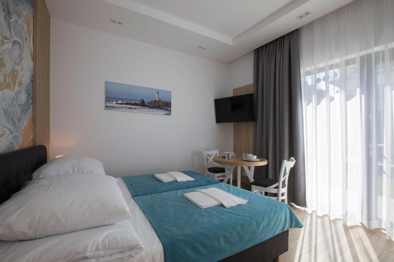 Willa Przy Porcie - Apartamenty Z Aneksami Kuchennymi Stolpmünde Exterior foto