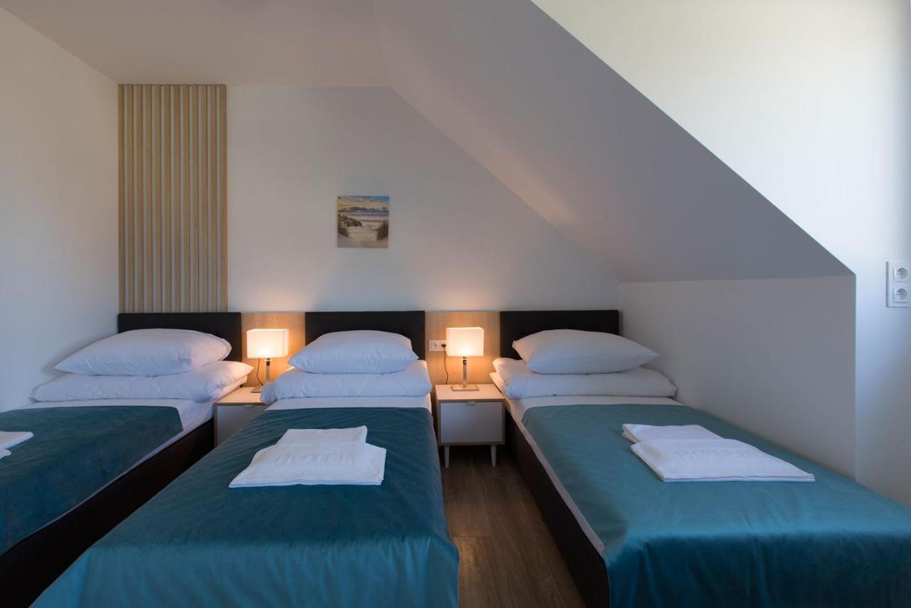 Willa Przy Porcie - Apartamenty Z Aneksami Kuchennymi Stolpmünde Exterior foto