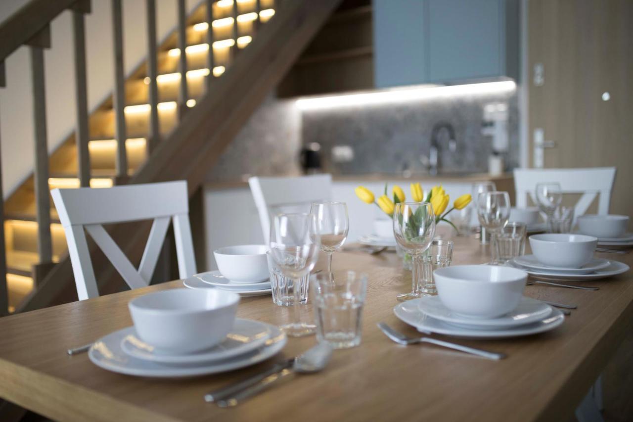 Willa Przy Porcie - Apartamenty Z Aneksami Kuchennymi Stolpmünde Exterior foto