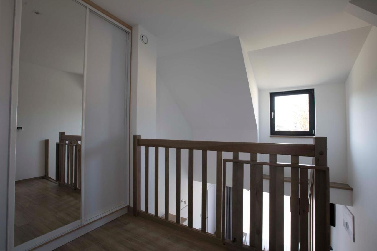 Willa Przy Porcie - Apartamenty Z Aneksami Kuchennymi Stolpmünde Exterior foto