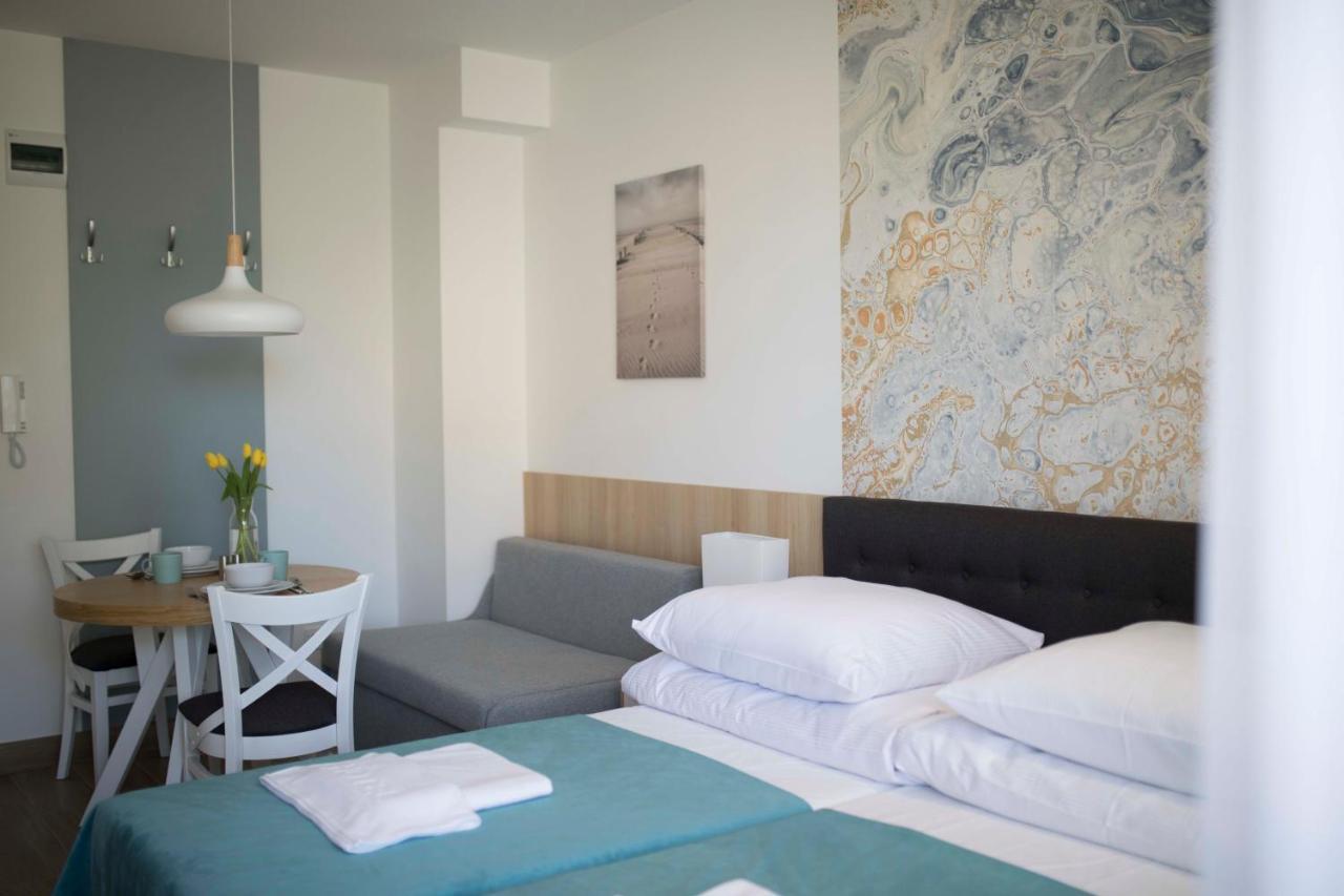 Willa Przy Porcie - Apartamenty Z Aneksami Kuchennymi Stolpmünde Exterior foto
