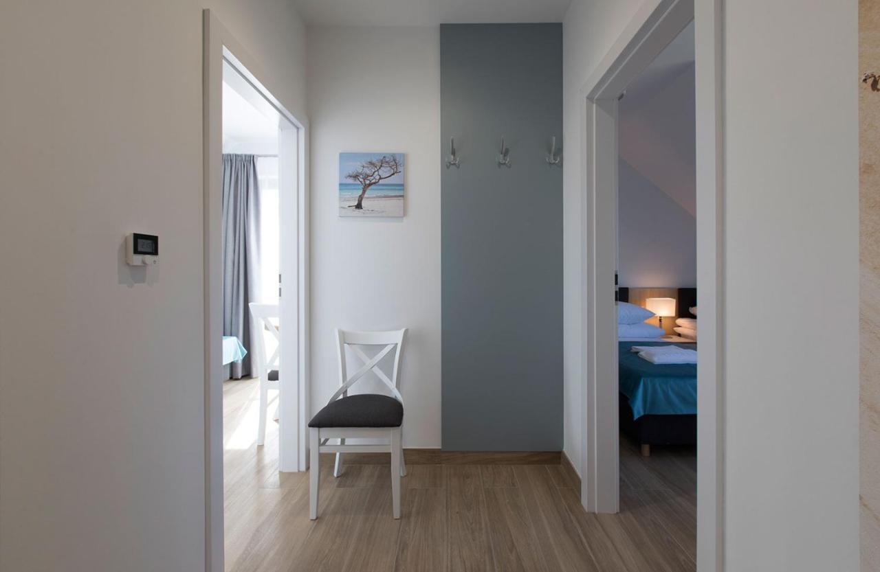 Willa Przy Porcie - Apartamenty Z Aneksami Kuchennymi Stolpmünde Exterior foto