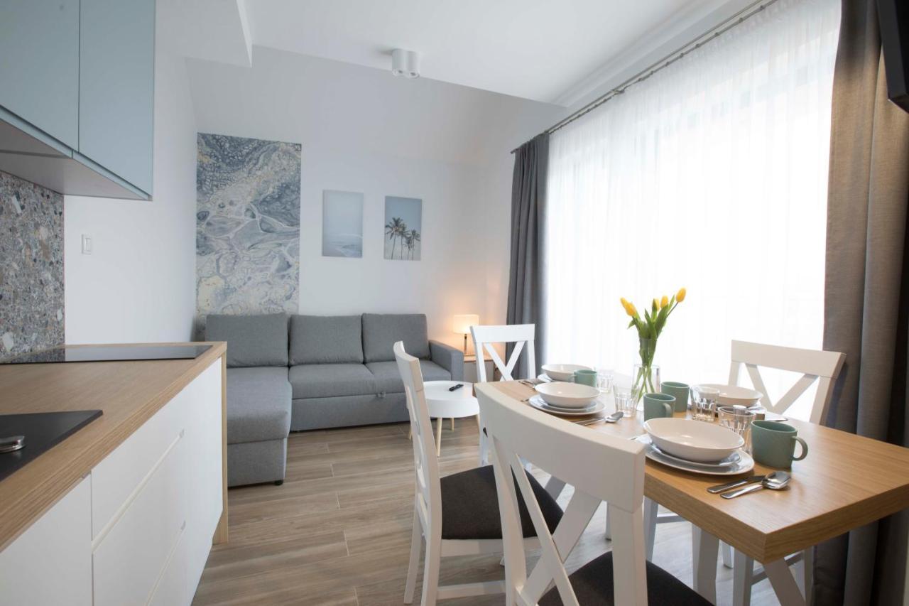 Willa Przy Porcie - Apartamenty Z Aneksami Kuchennymi Stolpmünde Exterior foto
