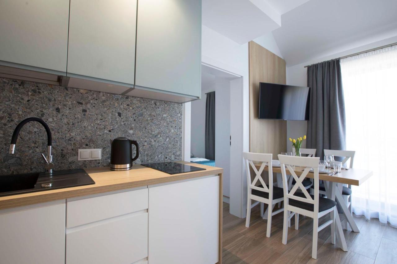 Willa Przy Porcie - Apartamenty Z Aneksami Kuchennymi Stolpmünde Exterior foto