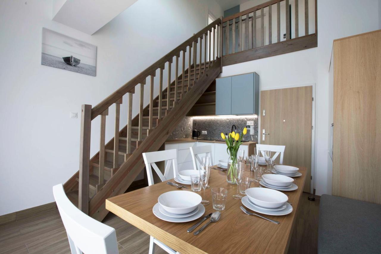 Willa Przy Porcie - Apartamenty Z Aneksami Kuchennymi Stolpmünde Exterior foto
