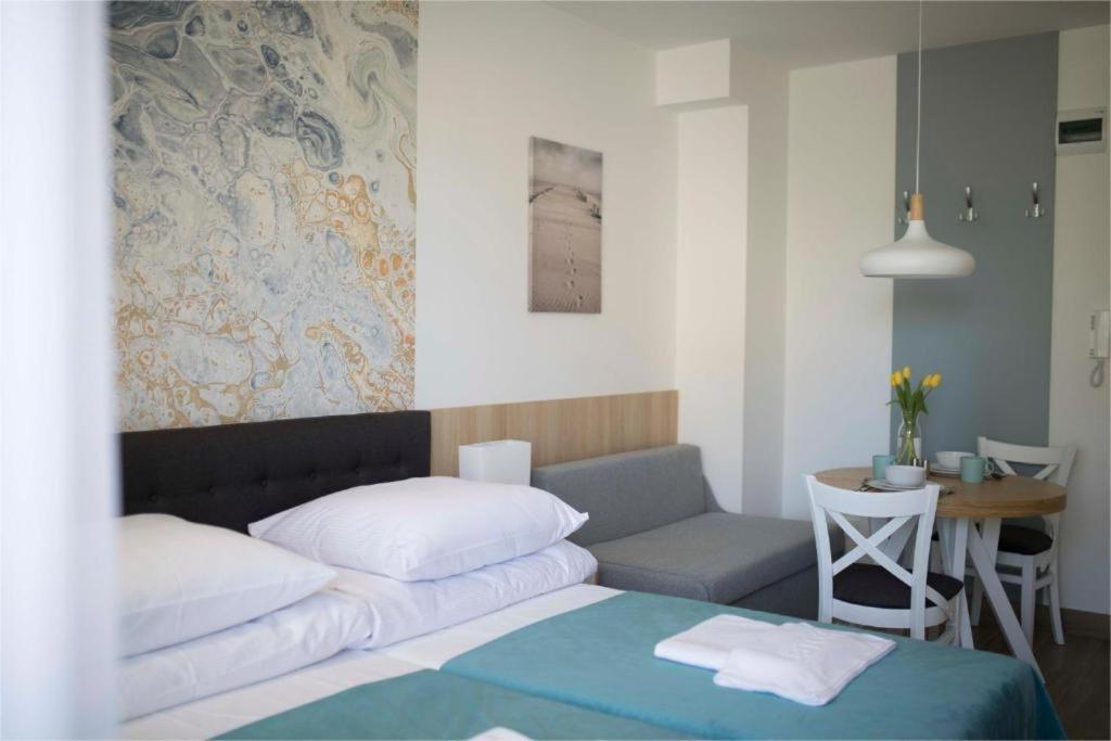 Willa Przy Porcie - Apartamenty Z Aneksami Kuchennymi Stolpmünde Exterior foto