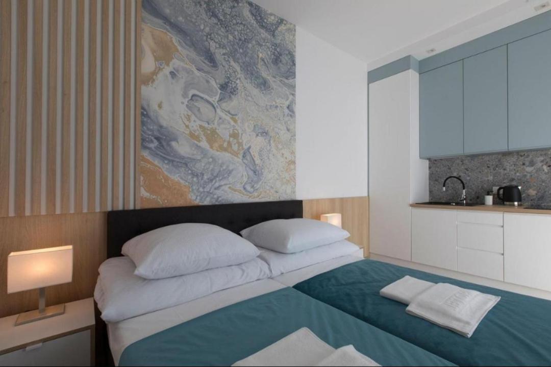 Willa Przy Porcie - Apartamenty Z Aneksami Kuchennymi Stolpmünde Exterior foto